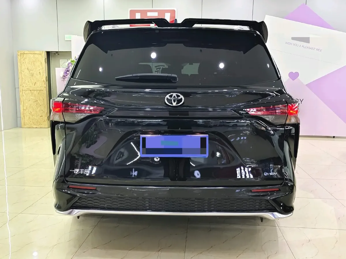 2024 Toyota Granvia 2.5L 189HP L4 E-CVT Hybrid,autocango,china used car exporter,china ev exporter,chinese used car exporter,chinese used ev exporter