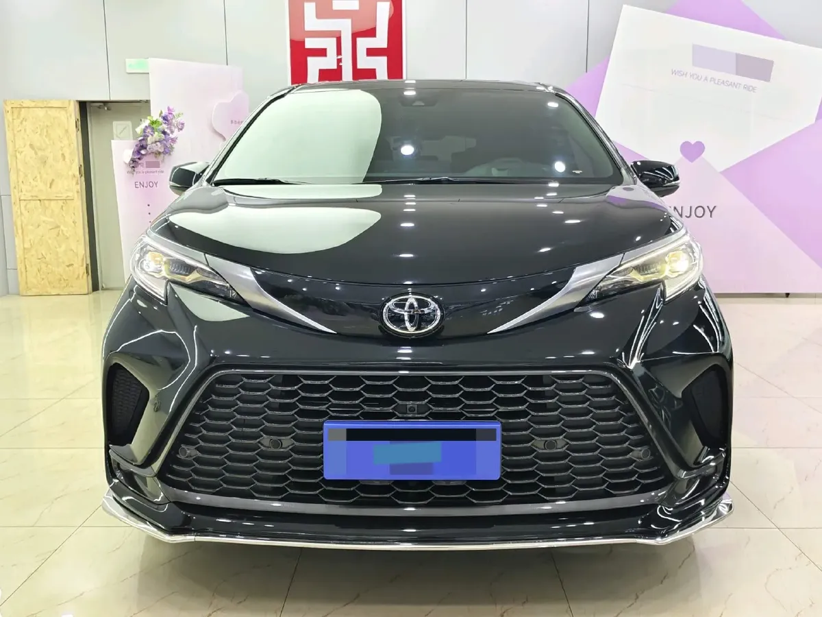 2024 Toyota Granvia 2.5L 189HP L4 E-CVT Hybrid,autocango,china used car exporter,china ev exporter,chinese used car exporter,chinese used ev exporter