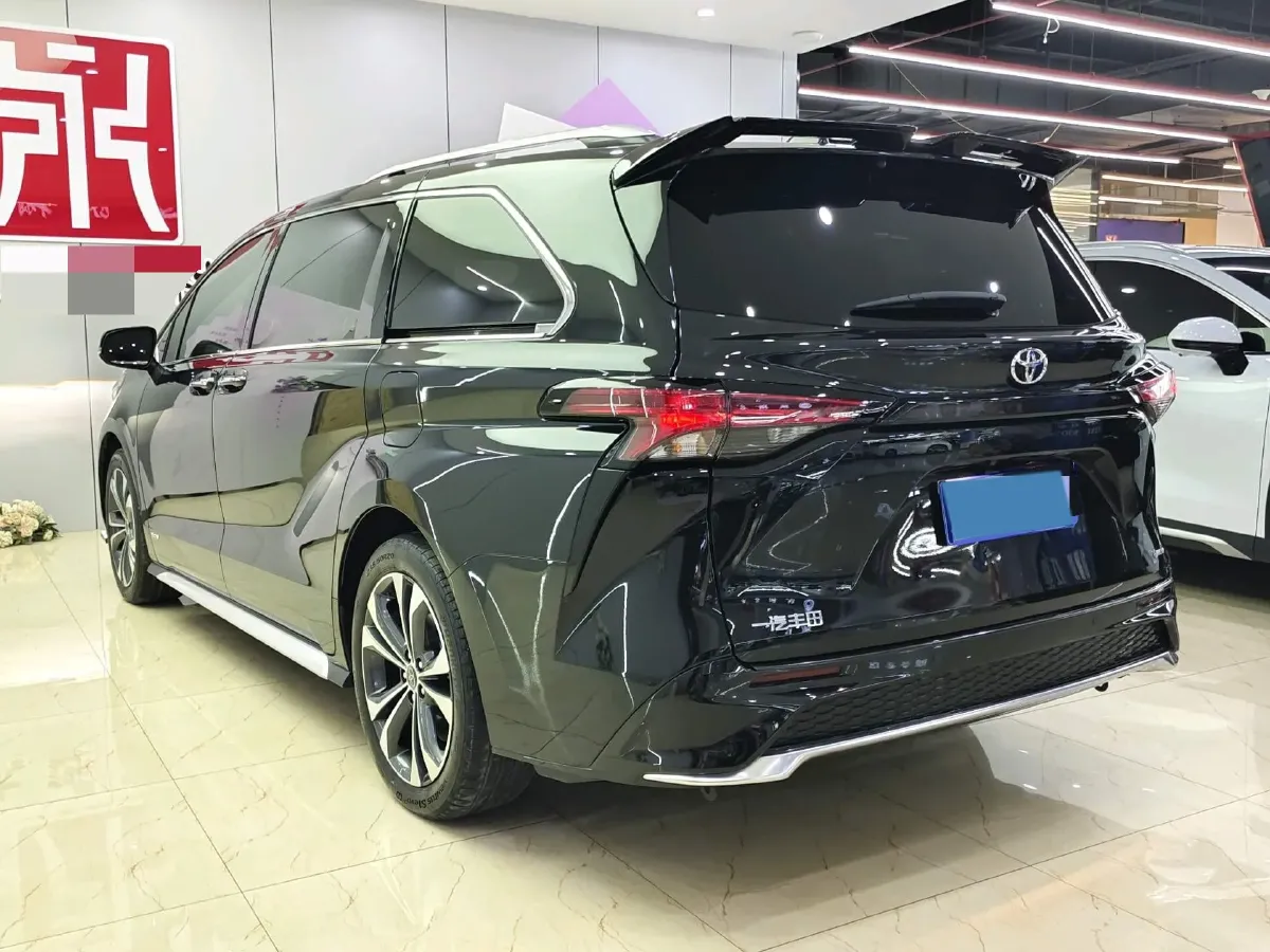 2024 Toyota Granvia 2.5L 189HP L4 E-CVT Hybrid,autocango,china used car exporter,china ev exporter,chinese used car exporter,chinese used ev exporter