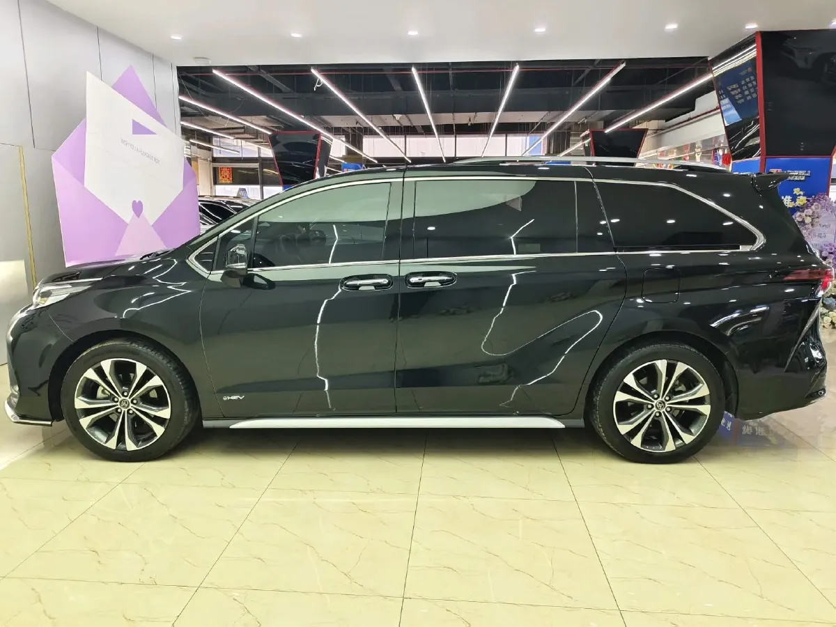 2024 Toyota Granvia 2.5L 189HP L4 E-CVT Hybrid,autocango,china used car exporter,china ev exporter,chinese used car exporter,chinese used ev exporter