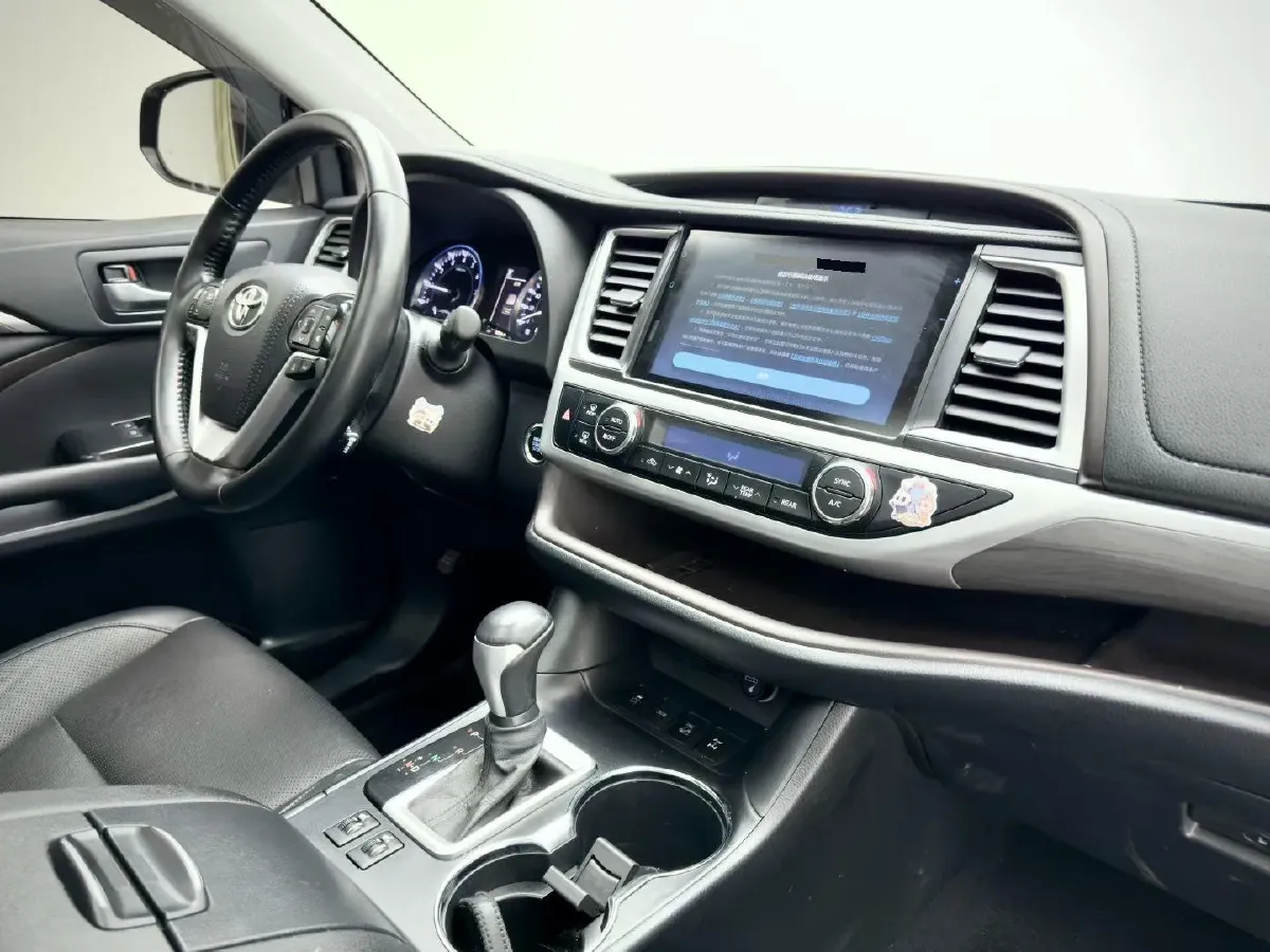 2021 Toyota Highlander 2.0T 220HP L4 6AT,autocango,china used car exporter,china ev exporter,chinese used car exporter,chinese used ev exporter