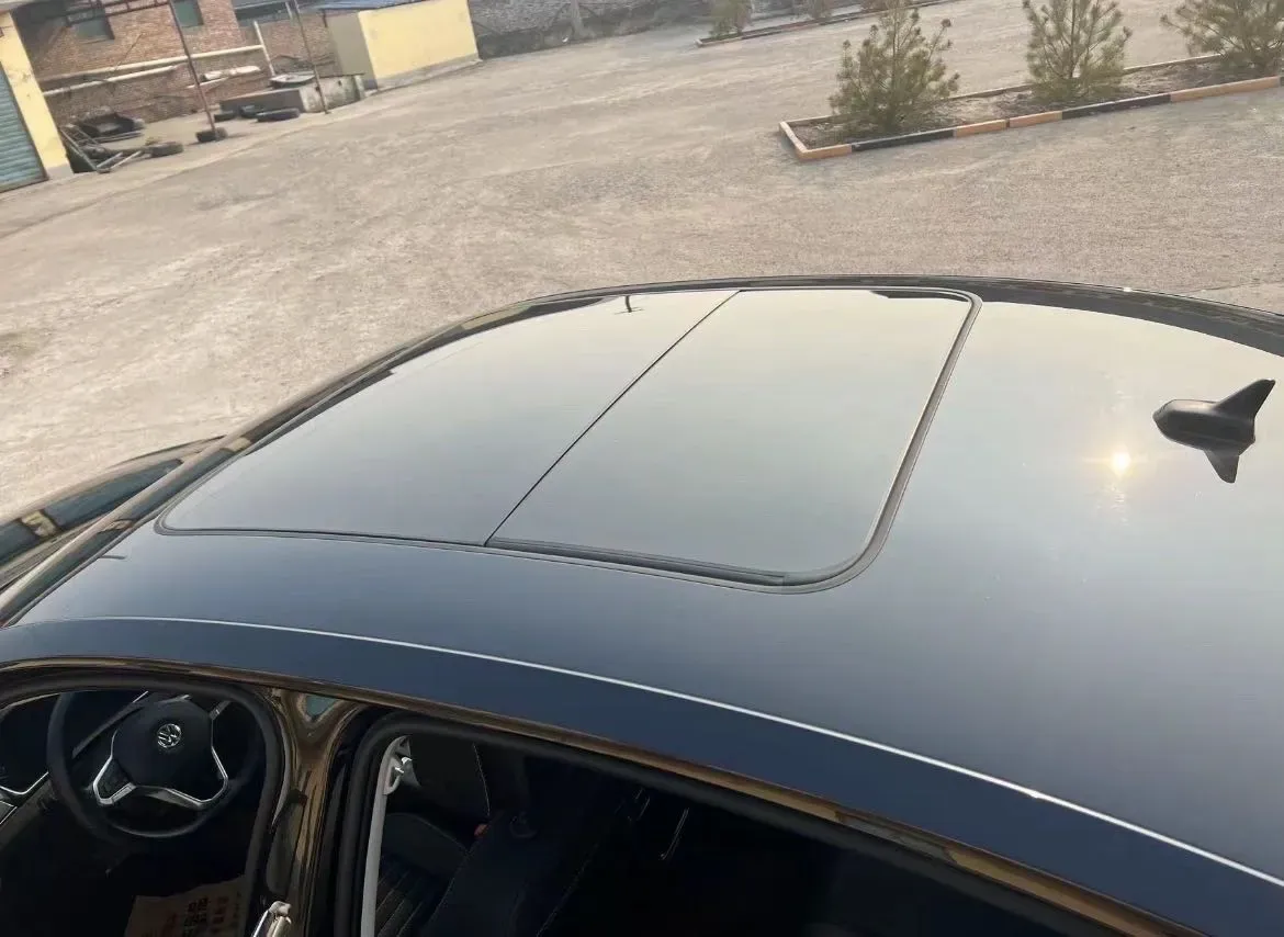 2020 Volkswagen Magotan 2.0T 186HP L4 7DCT,autocango,china used car exporter,china ev exporter,chinese used car exporter,chinese used ev exporter