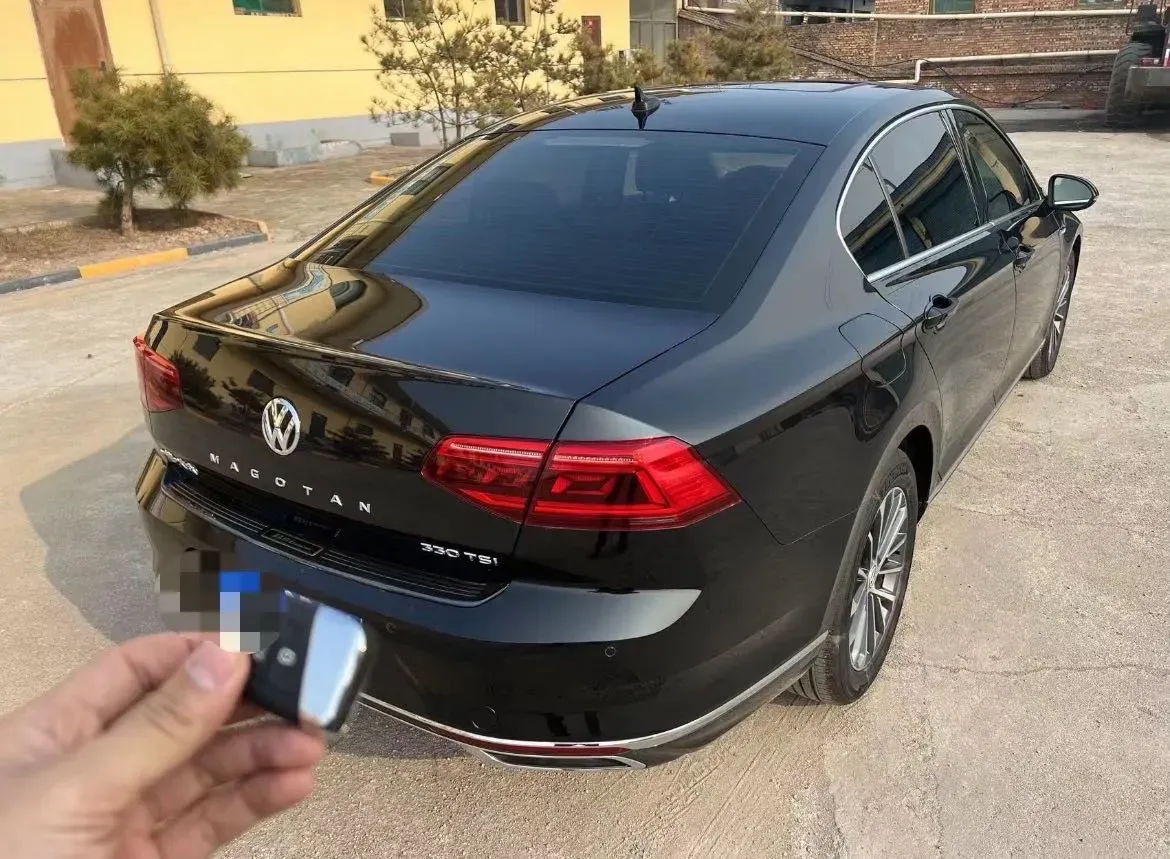 2020 Volkswagen Magotan 2.0T 186HP L4 7DCT,autocango,china used car exporter,china ev exporter,chinese used car exporter,chinese used ev exporter