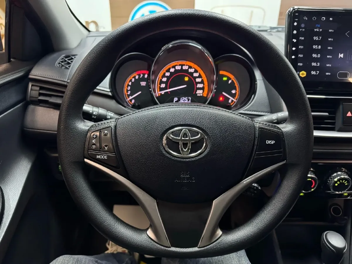 2022 Toyota Yaris L 1.5L 112HP L4 CVT,autocango,china used car exporter,china ev exporter,chinese used car exporter,chinese used ev exporter