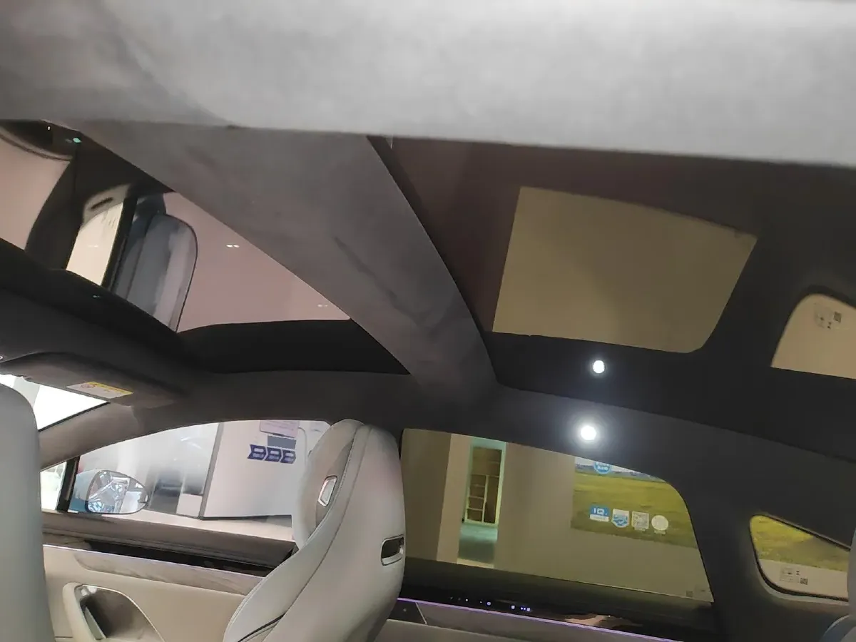 2025 Luxeed S7 BEV 100KWH,autocango,china used car exporter,china ev exporter,chinese used car exporter,chinese used ev exporter