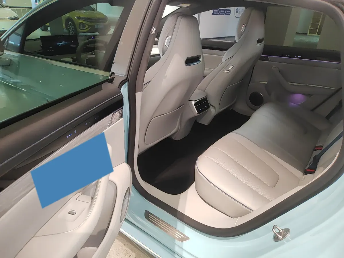 2025 Luxeed S7 BEV 100KWH,autocango,china used car exporter,china ev exporter,chinese used car exporter,chinese used ev exporter