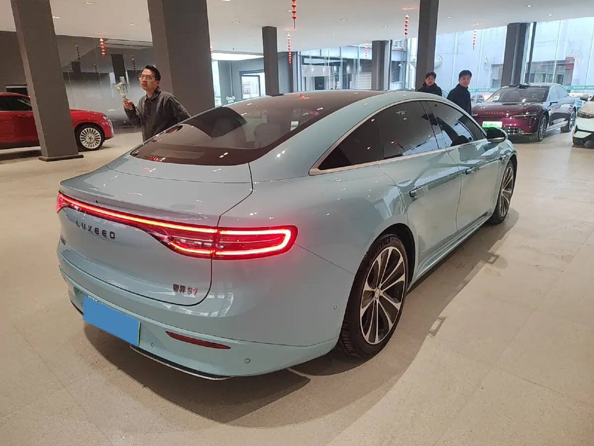 2025 Luxeed S7 BEV 100KWH,autocango,china used car exporter,china ev exporter,chinese used car exporter,chinese used ev exporter