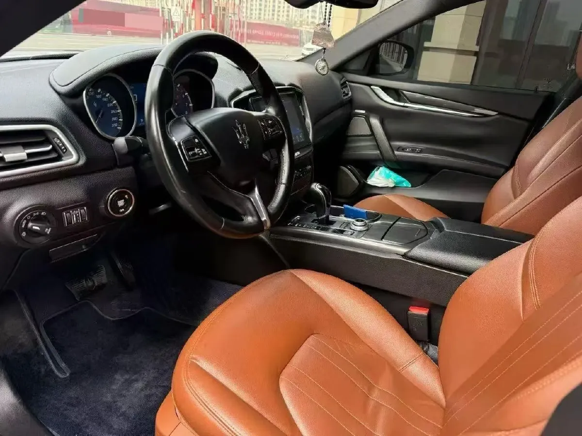 2018 Maserati Ghibli 3.0T 350HP V6 8AT,autocango,china used car exporter,china ev exporter,chinese used car exporter,chinese used ev exporter