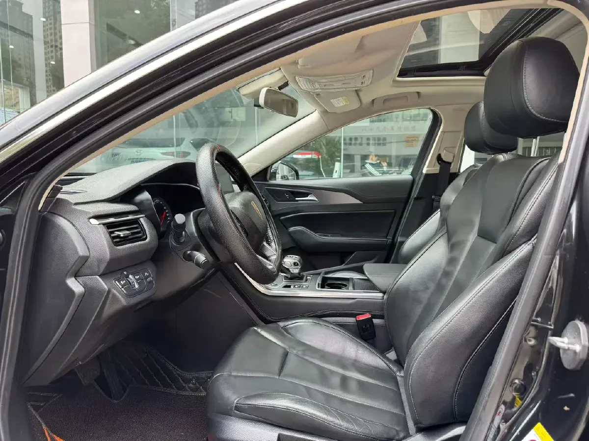 2022 HongQi H5 1.5T 169HP L4 7DCT,autocango,china used car exporter,china ev exporter,chinese used car exporter,chinese used ev exporter