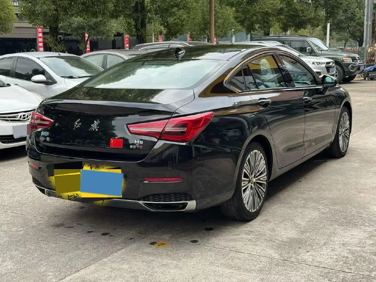 2022 HongQi H5 1.5T 169HP L4 7DCT,autocango,china used car exporter,china ev exporter,chinese used car exporter,chinese used ev exporter