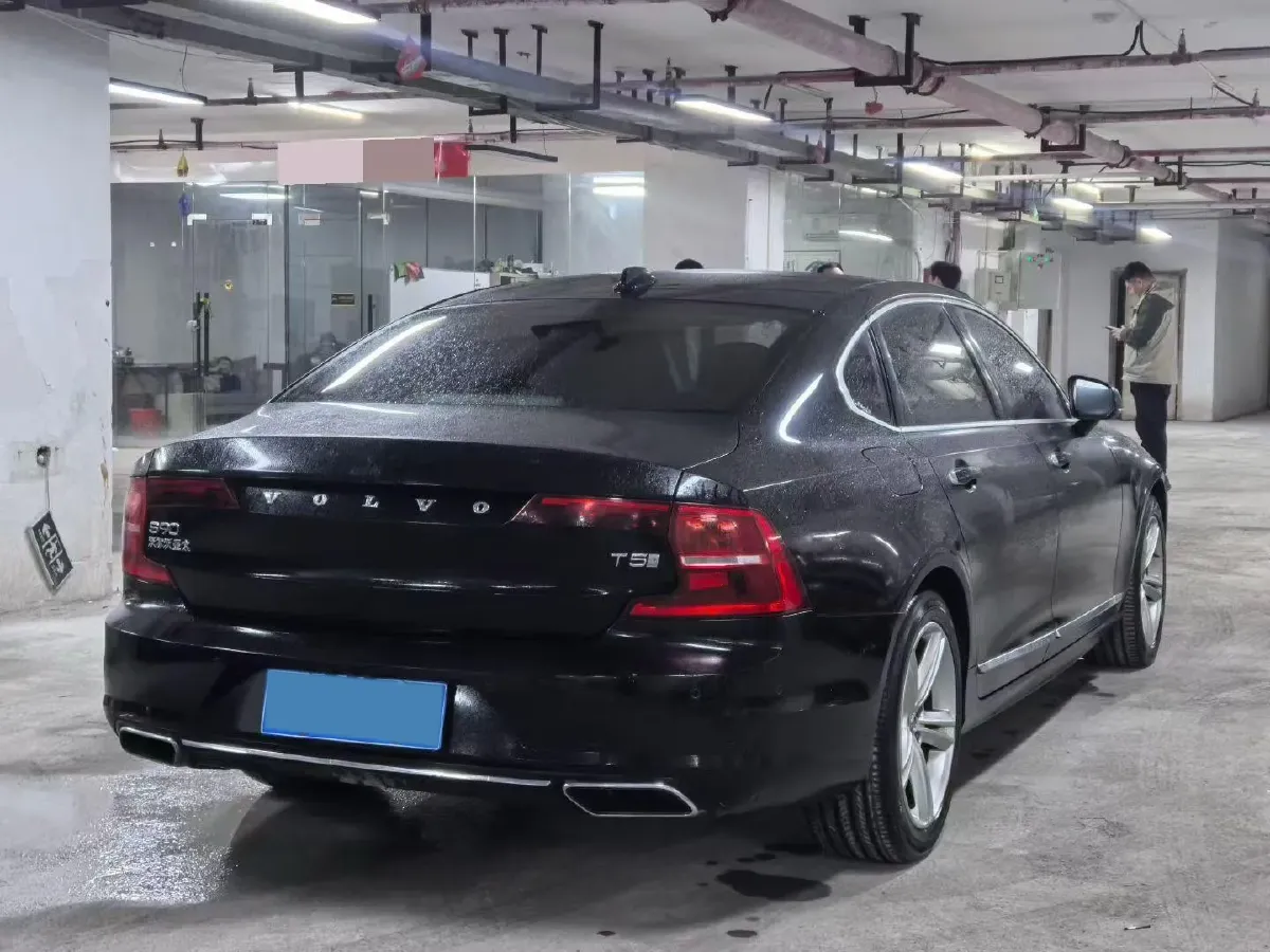 2019 Mercedes-Benz E Class 1.5T 184HP L4 9AT,autocango,china used car exporter,china ev exporter,chinese used car exporter,chinese used ev exporter