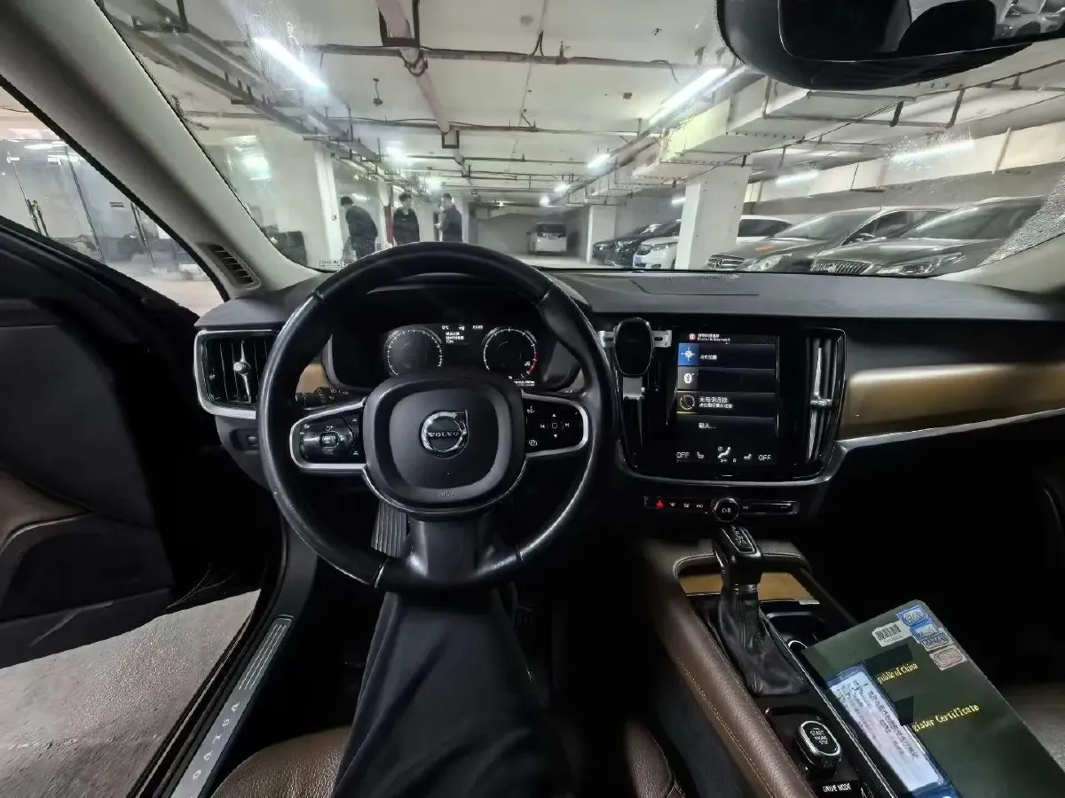 2019 Mercedes-Benz E Class 1.5T 184HP L4 9AT,autocango,china used car exporter,china ev exporter,chinese used car exporter,chinese used ev exporter