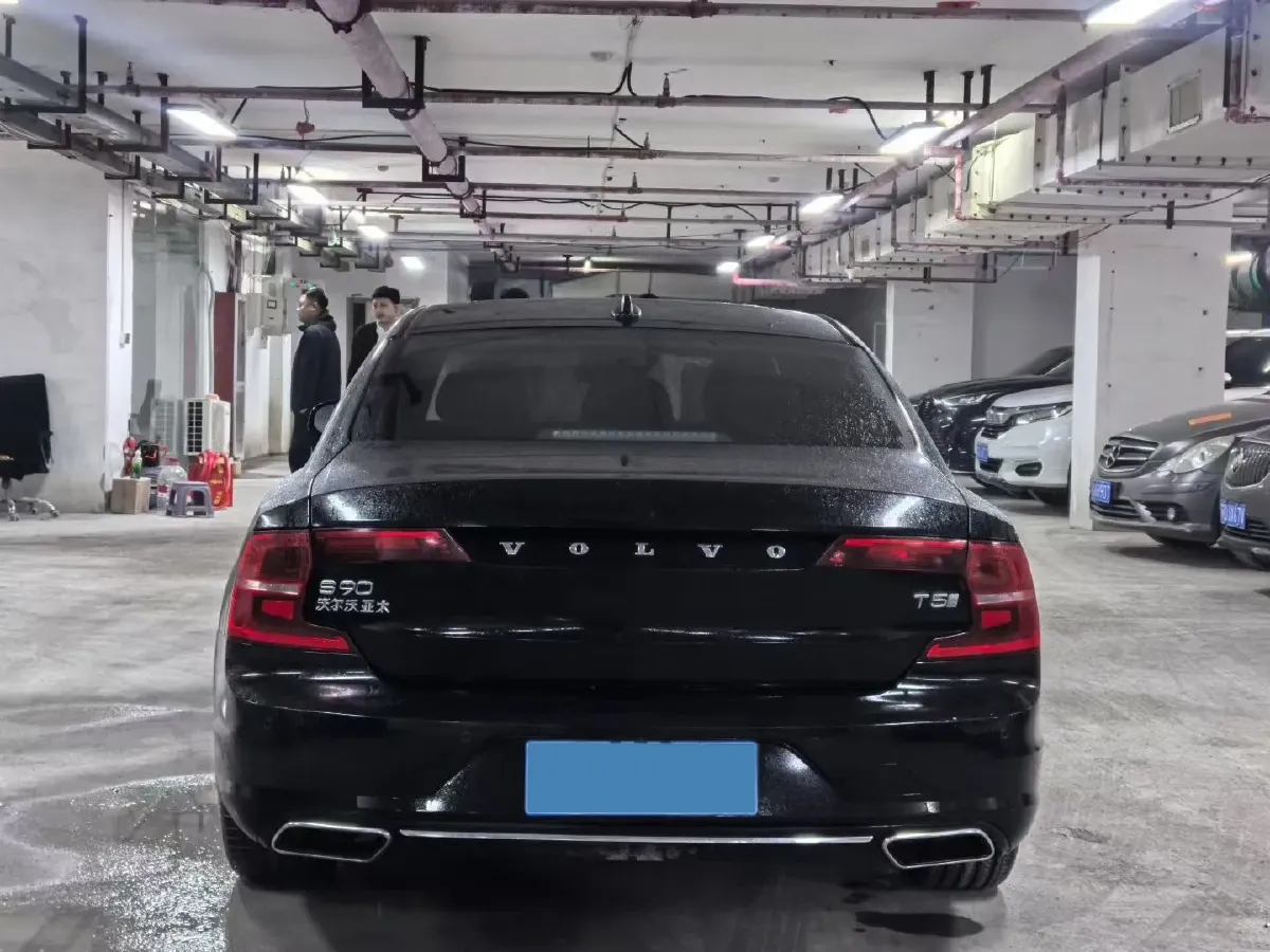 2019 Mercedes-Benz E Class 1.5T 184HP L4 9AT,autocango,china used car exporter,china ev exporter,chinese used car exporter,chinese used ev exporter