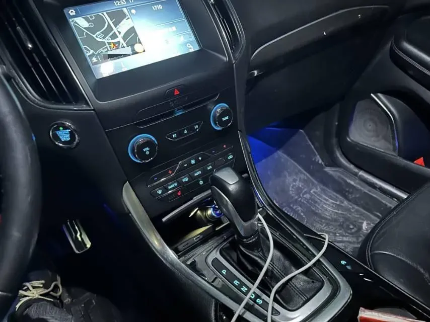 2018 Ford Edge 2.0T 245HP L4 6AT,autocango,china used car exporter,china ev exporter,chinese used car exporter,chinese used ev exporter