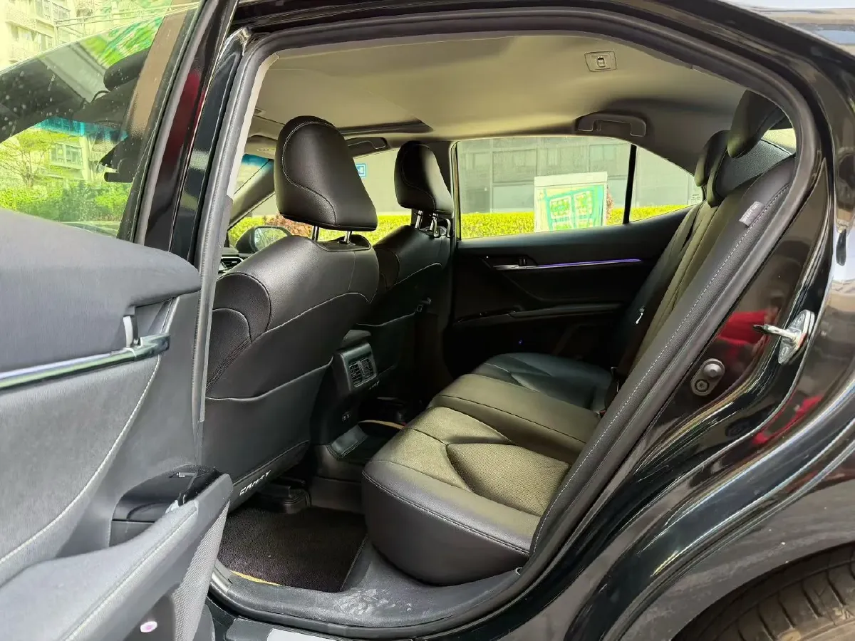 2019 Toyota Camry 2.5L 209HP L4 8AT,autocango,china used car exporter,china ev exporter,chinese used car exporter,chinese used ev exporter