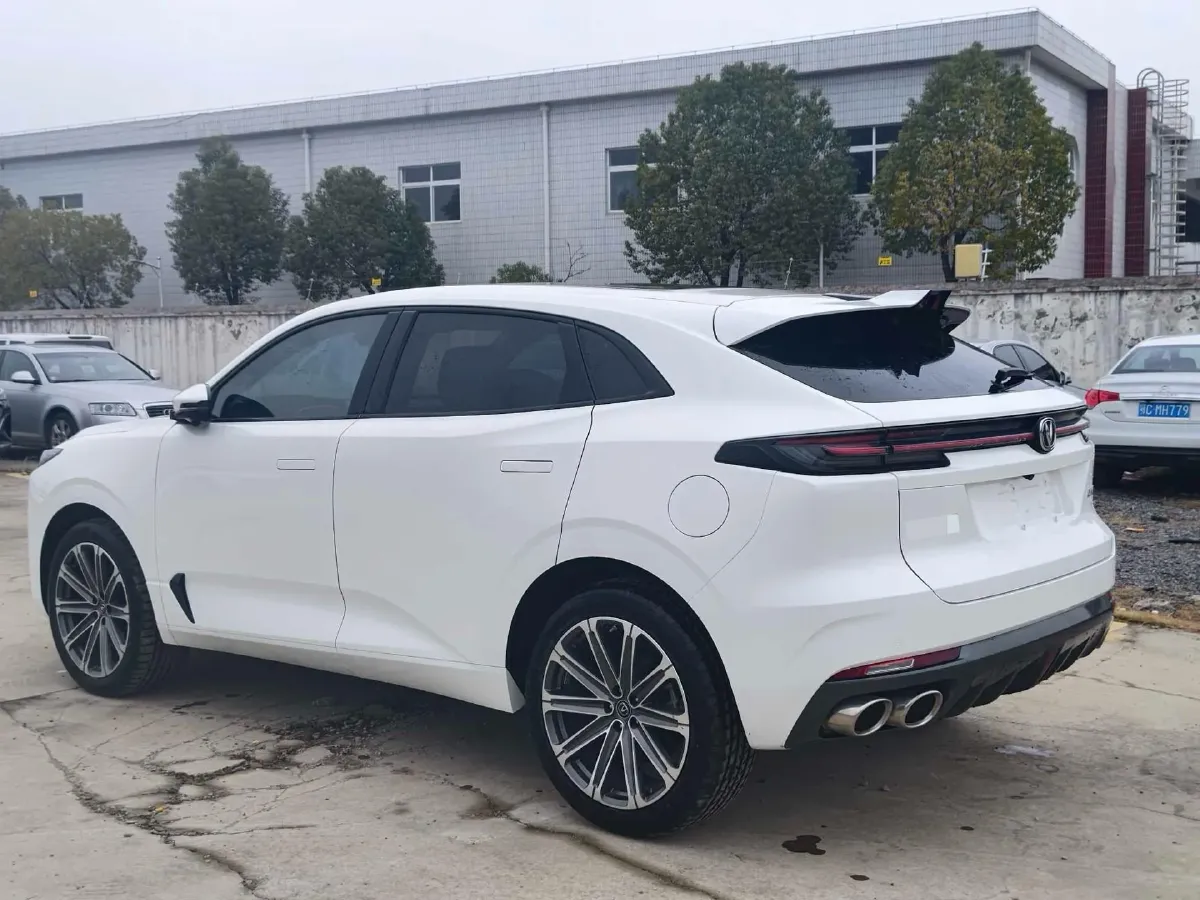 2021 ChangAn UNI-K 2.0T 233HP L4 8AT,autocango,china used car exporter,china ev exporter,chinese used car exporter,chinese used ev exporter