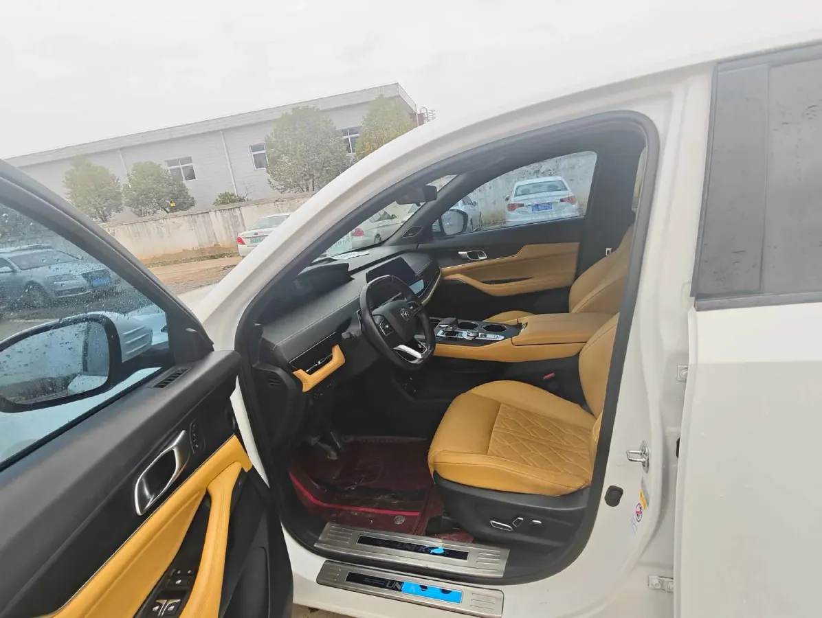 2021 ChangAn UNI-K 2.0T 233HP L4 8AT,autocango,china used car exporter,china ev exporter,chinese used car exporter,chinese used ev exporter