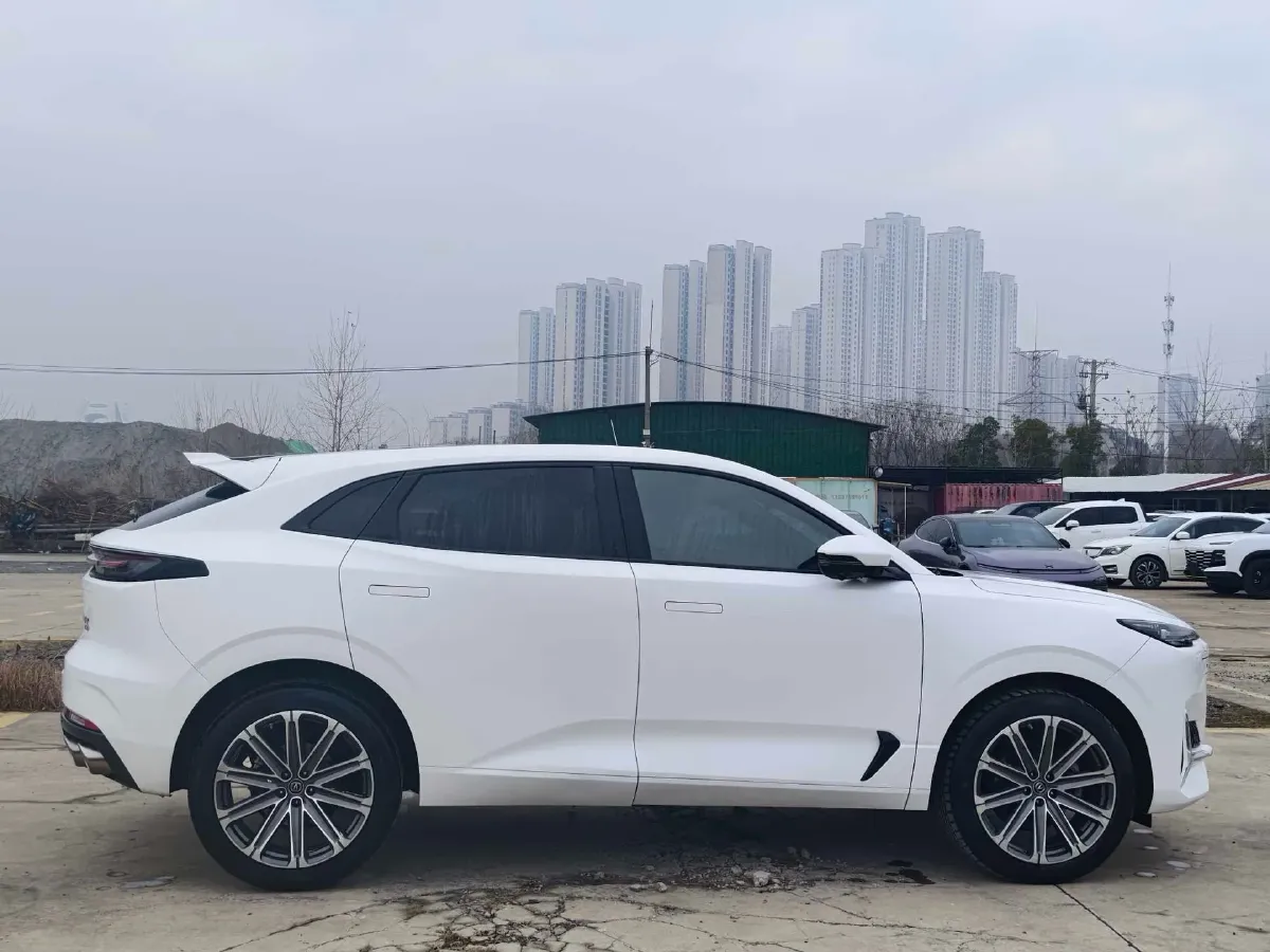2021 ChangAn UNI-K 2.0T 233HP L4 8AT,autocango,china used car exporter,china ev exporter,chinese used car exporter,chinese used ev exporter