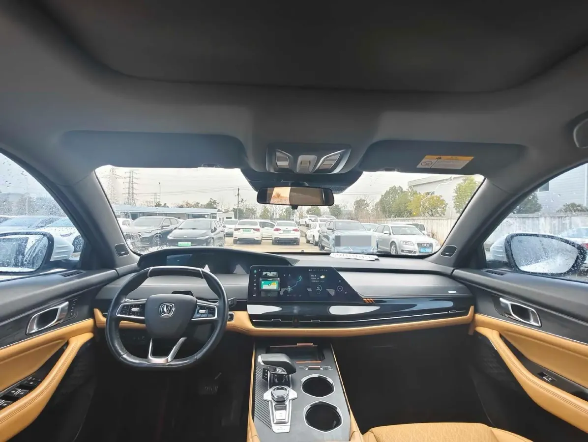 2021 ChangAn UNI-K 2.0T 233HP L4 8AT,autocango,china used car exporter,china ev exporter,chinese used car exporter,chinese used ev exporter