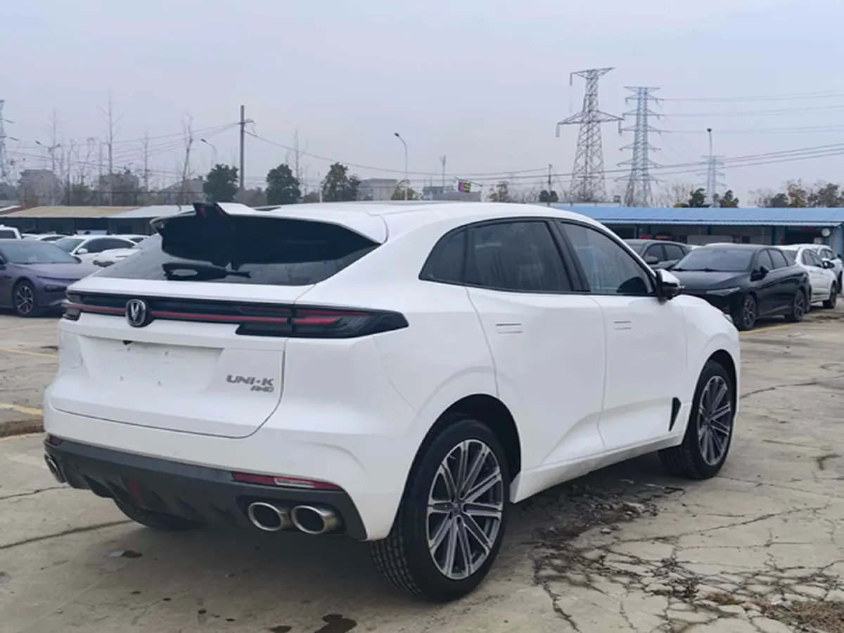2021 ChangAn UNI-K 2.0T 233HP L4 8AT,autocango,china used car exporter,china ev exporter,chinese used car exporter,chinese used ev exporter