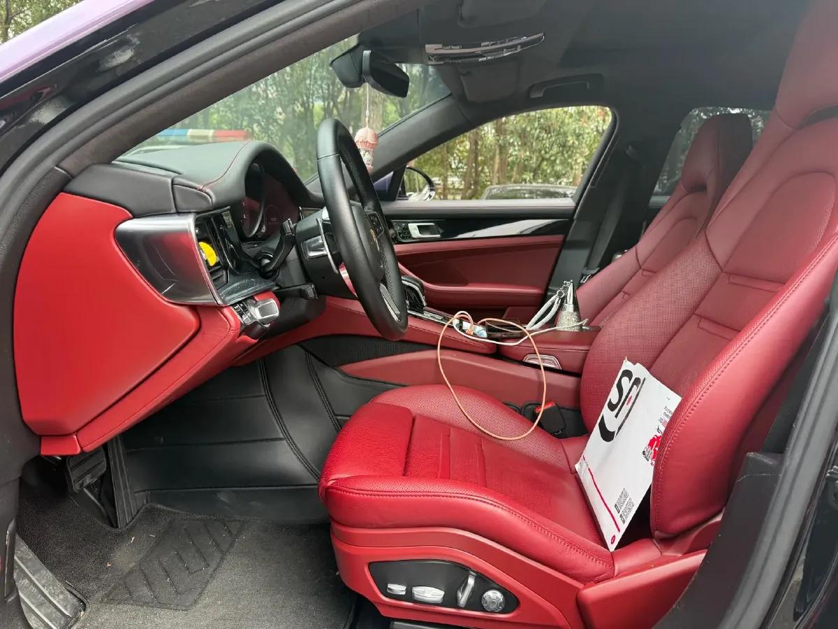 2017 BMW X6 3.0T 306HP L6 8AT,autocango,china used car exporter,china ev exporter,chinese used car exporter,chinese used ev exporter