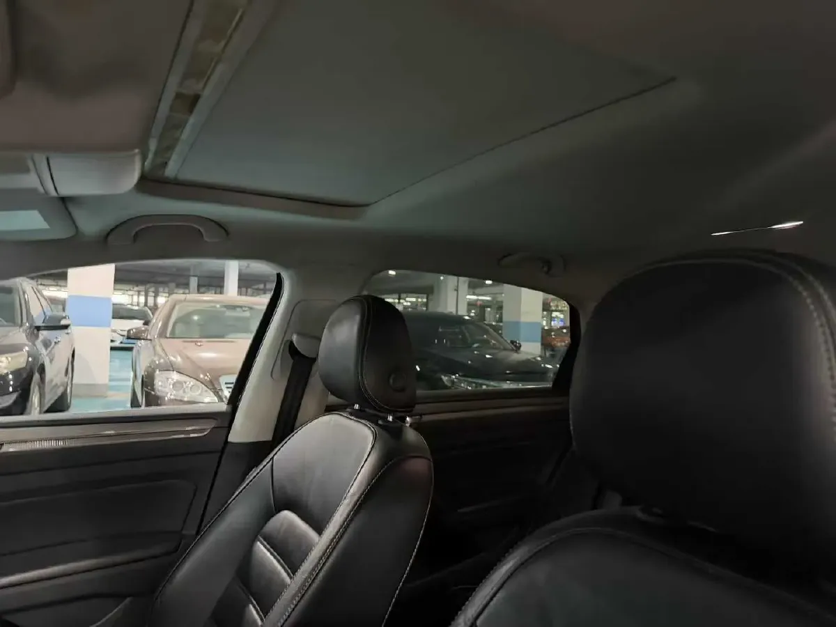 2017 Volkswagen Passat 1.8T 180HP L4 7DCT,autocango,china used car exporter,china ev exporter,chinese used car exporter,chinese used ev exporter