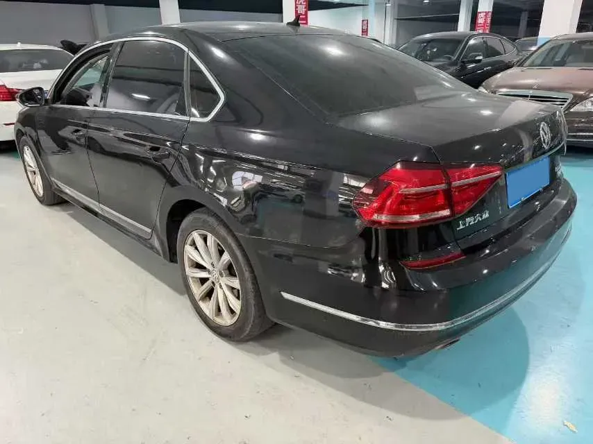 2017 Volkswagen Passat 1.8T 180HP L4 7DCT,autocango,china used car exporter,china ev exporter,chinese used car exporter,chinese used ev exporter