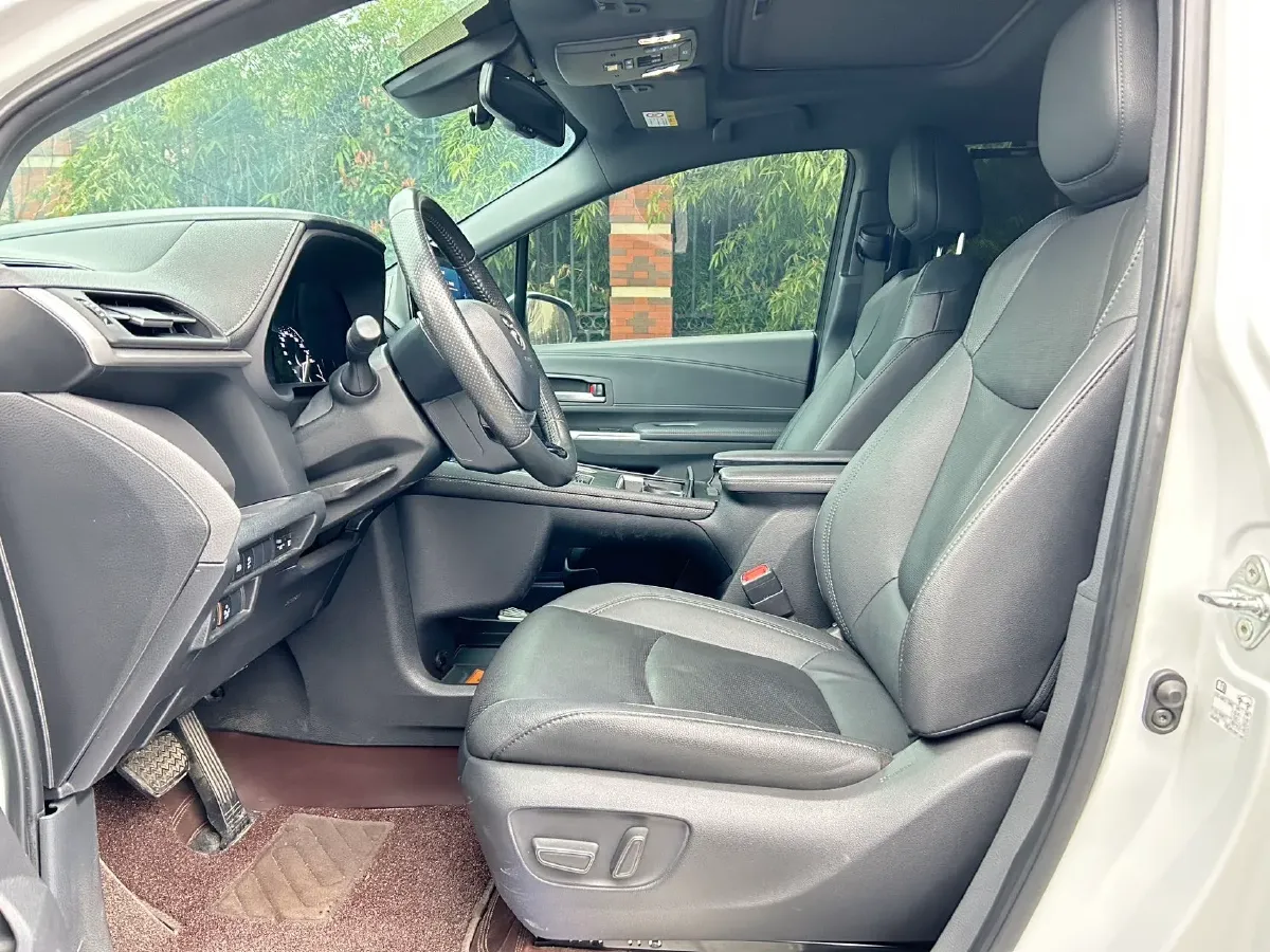 2021 Toyota Sienna 2.5L 192HP L4 E-CVT Hybrid,autocango,china used car exporter,china ev exporter,chinese used car exporter,chinese used ev exporter