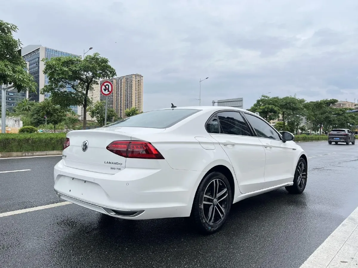 2019 Volkswagen Passat 1.4T 150HP L4 7DCT,autocango,china used car exporter,china ev exporter,chinese used car exporter,chinese used ev exporter