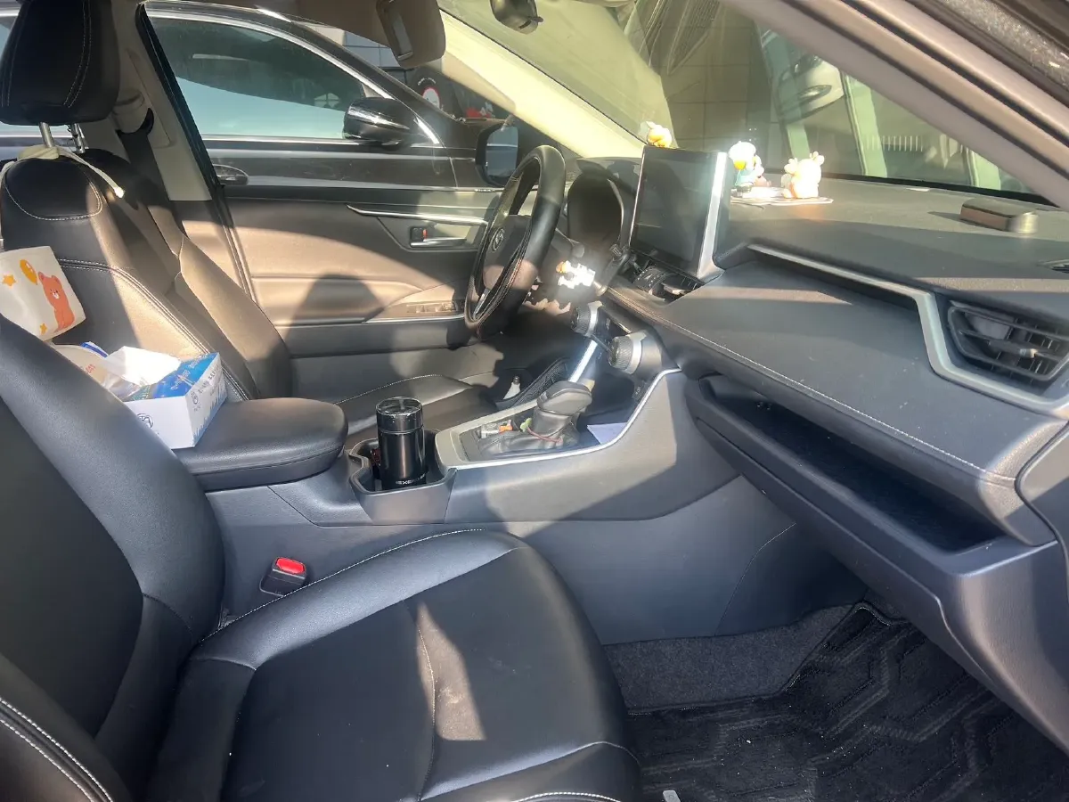 2021 Toyota RAV4 2.0L 171HP L4 CVT,autocango,china used car exporter,china ev exporter,chinese used car exporter,chinese used ev exporter