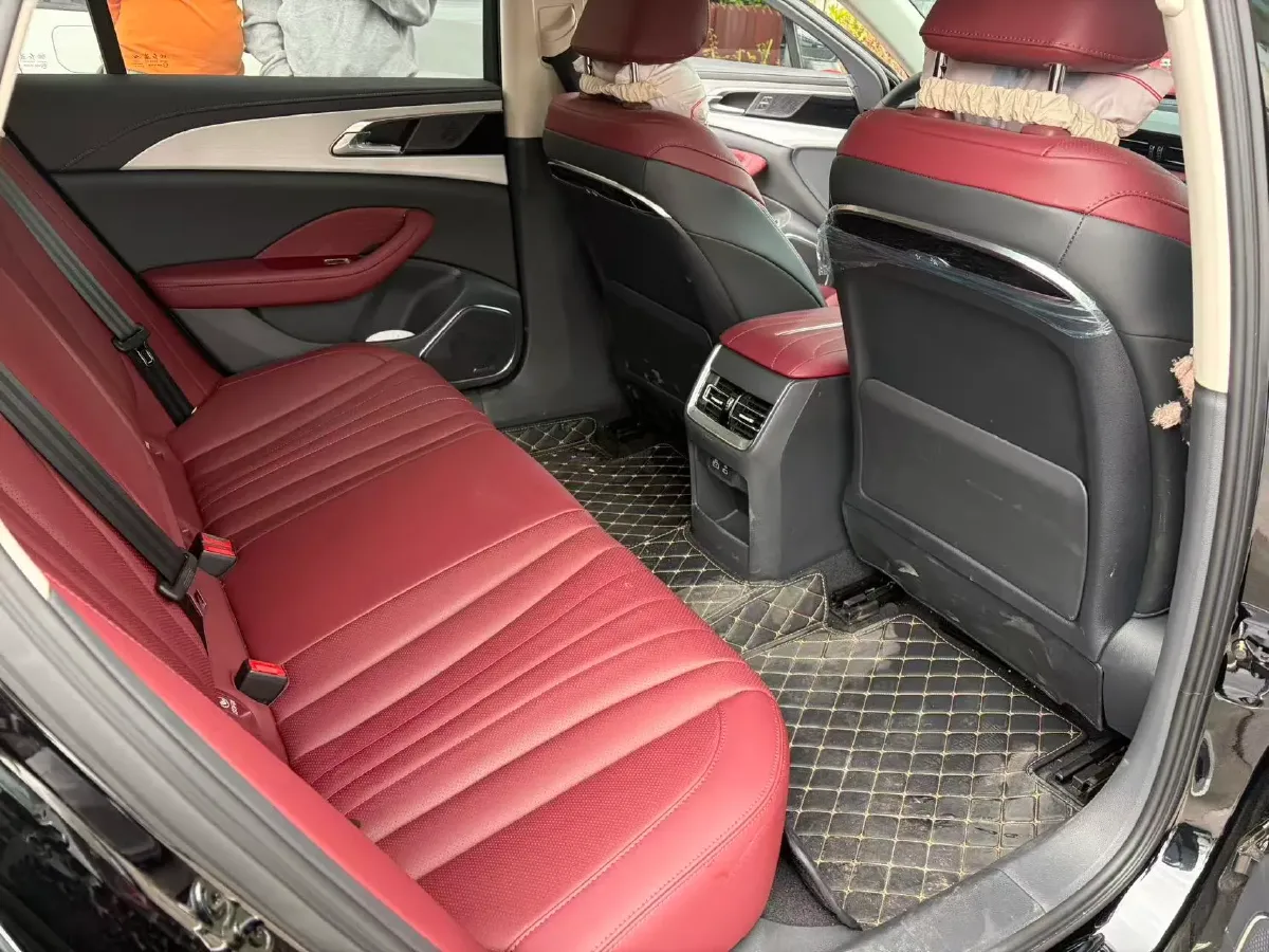 2025 HongQi H5 1.5T 169HP L4 7DCT,autocango,china used car exporter,china ev exporter,chinese used car exporter,chinese used ev exporter