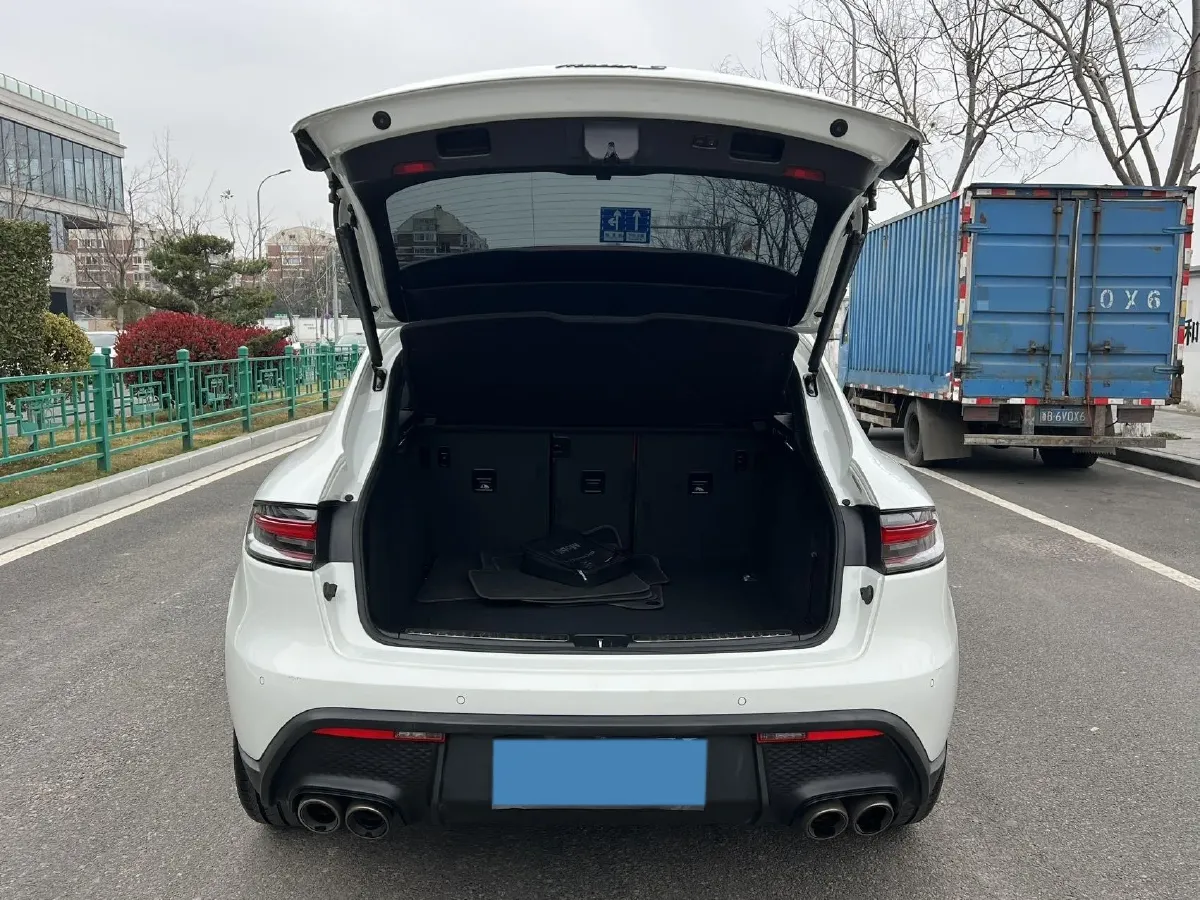 2023 Porsche Macan 2.9T 380HP V6 7DCT,autocango,china used car exporter,china ev exporter,chinese used car exporter,chinese used ev exporter