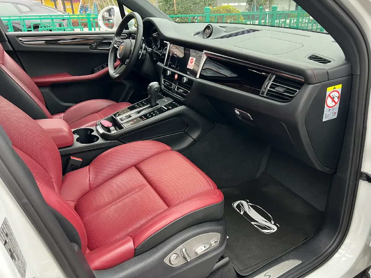 2023 Porsche Macan 2.9T 380HP V6 7DCT,autocango,china used car exporter,china ev exporter,chinese used car exporter,chinese used ev exporter