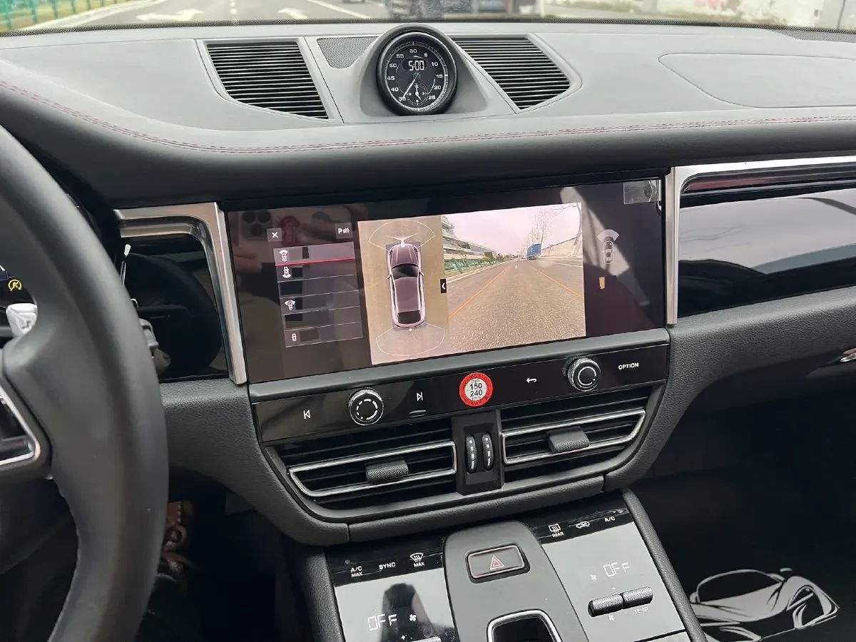 2023 Porsche Macan 2.9T 380HP V6 7DCT,autocango,china used car exporter,china ev exporter,chinese used car exporter,chinese used ev exporter