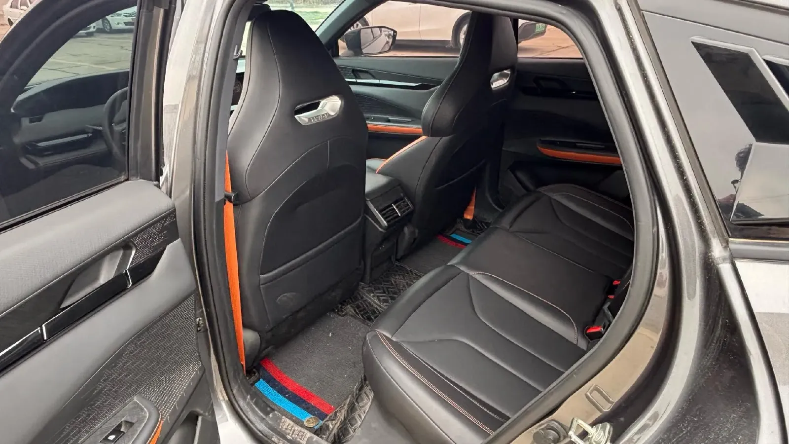 2022 ChangAn UNI-V 1.5T 188HP L4 7DCT,autocango,china used car exporter,china ev exporter,chinese used car exporter,chinese used ev exporter