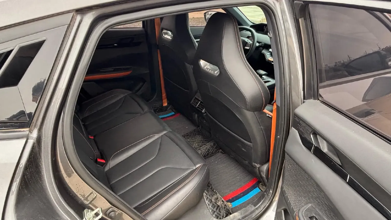 2022 ChangAn UNI-V 1.5T 188HP L4 7DCT,autocango,china used car exporter,china ev exporter,chinese used car exporter,chinese used ev exporter