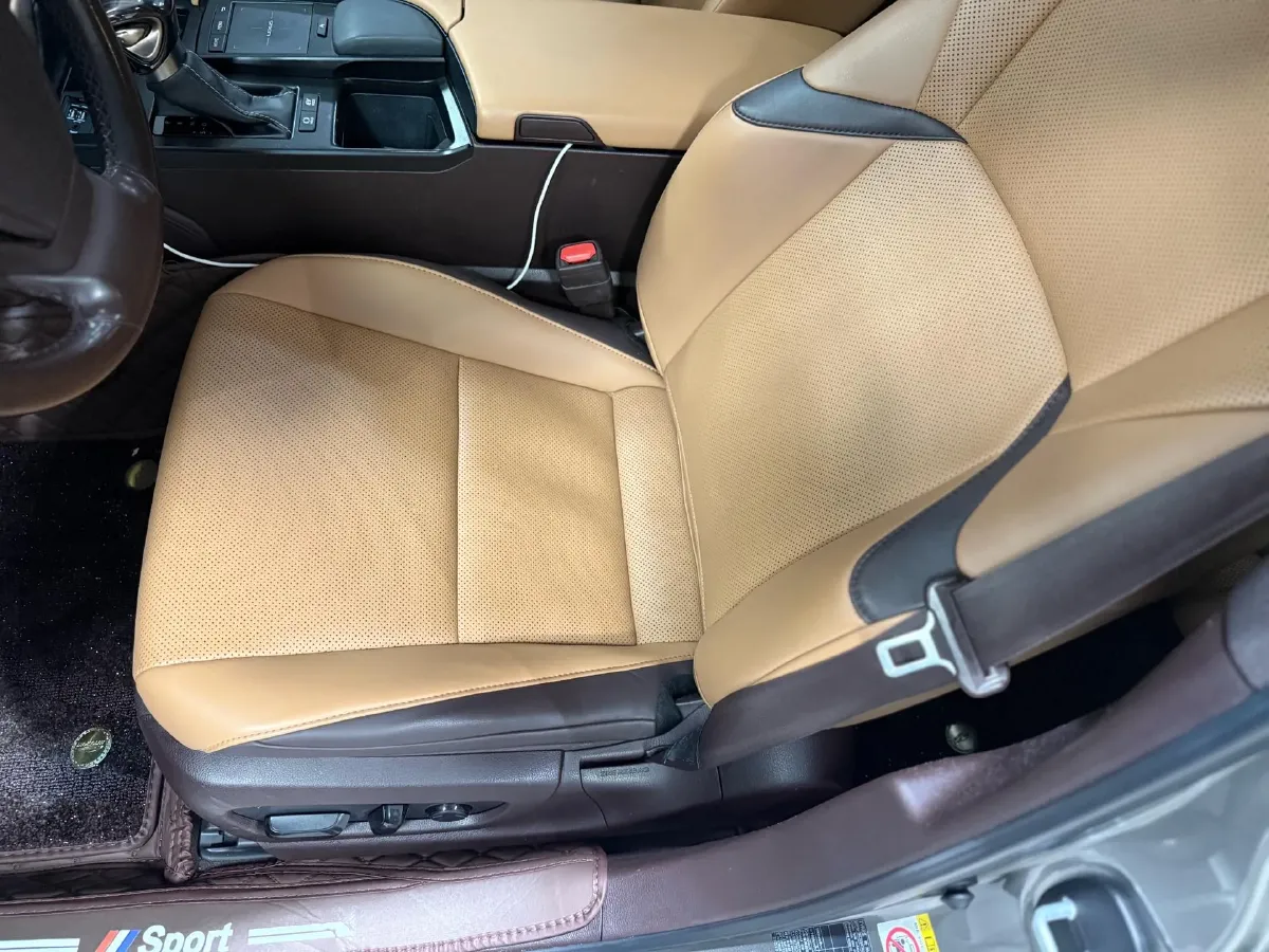 2020 Lexus ES 2.5L 178HP L4 E-CVT Hybrid,autocango,china used car exporter,china ev exporter,chinese used car exporter,chinese used ev exporter