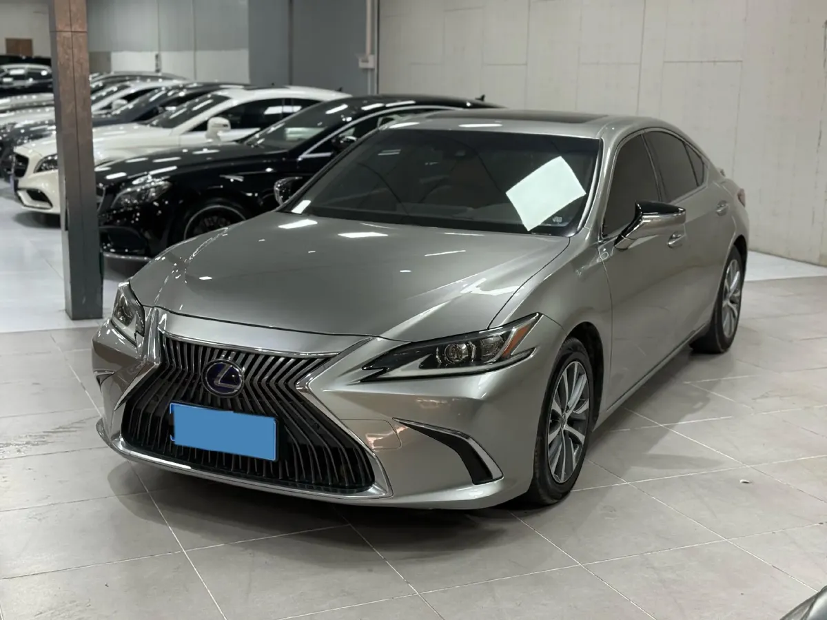 2020 Lexus ES 2.5L 178HP L4 E-CVT Hybrid,autocango,china used car exporter,china ev exporter,chinese used car exporter,chinese used ev exporter