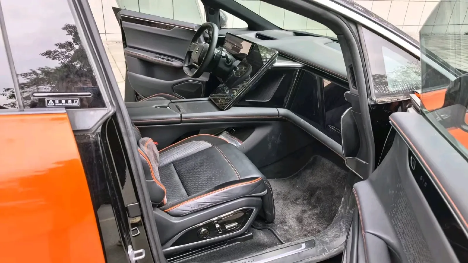 2021 HiPhi X BEV 97KWH,autocango,china used car exporter,china ev exporter,chinese used car exporter,chinese used ev exporter