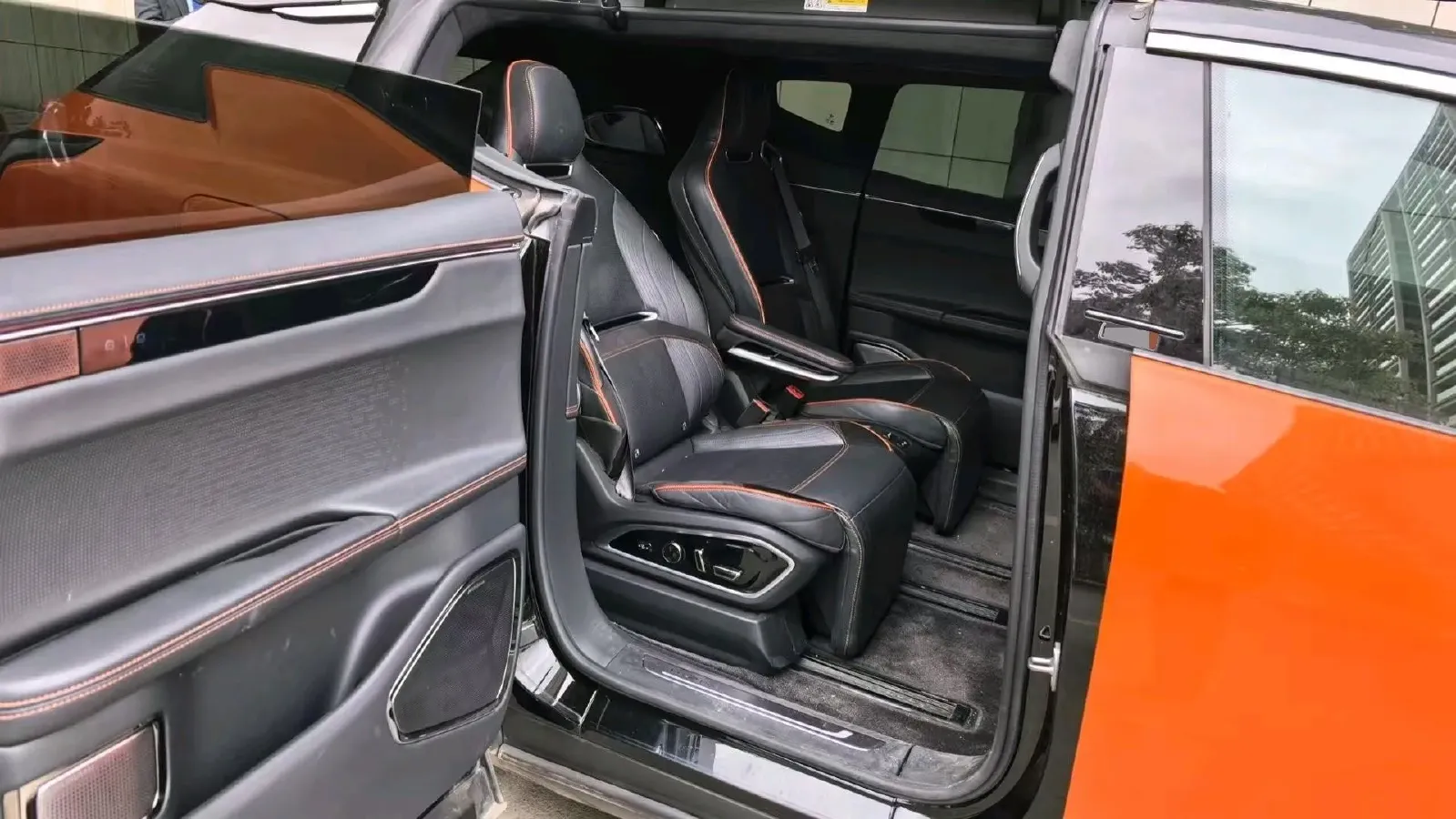 2021 HiPhi X BEV 97KWH,autocango,china used car exporter,china ev exporter,chinese used car exporter,chinese used ev exporter