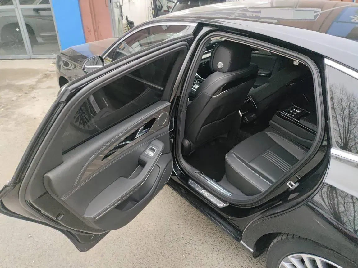 2022 HongQi H9 2.0T 252HP L4 7DCT,autocango,china used car exporter,china ev exporter,chinese used car exporter,chinese used ev exporter