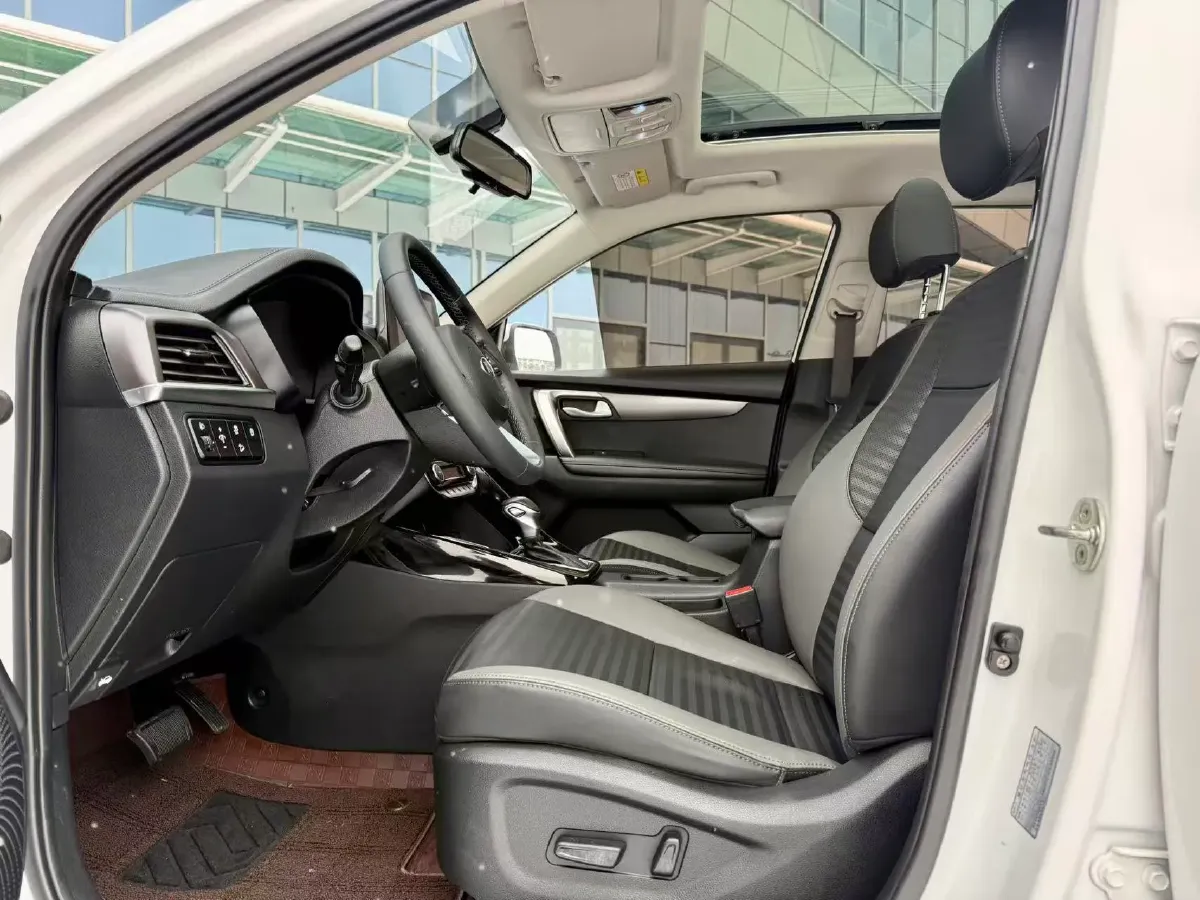 2019 Kia Sportage R 2.0L 160HP L4 6AT,autocango,china used car exporter,china ev exporter,chinese used car exporter,chinese used ev exporter