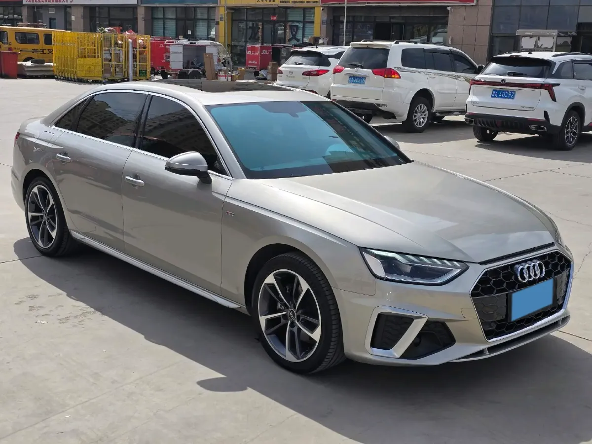 2023 Audi A4L 2.0T 190HP L4 7DCT,autocango,china used car exporter,china ev exporter,chinese used car exporter,chinese used ev exporter