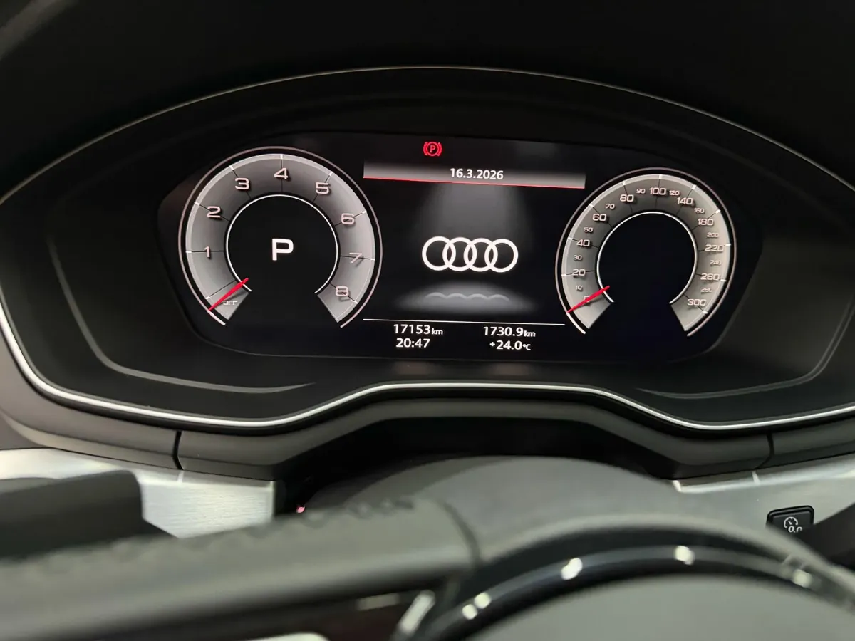 2022 Audi A4L 2.0T 190HP L4 7DCT,autocango,china used car exporter,china ev exporter,chinese used car exporter,chinese used ev exporter