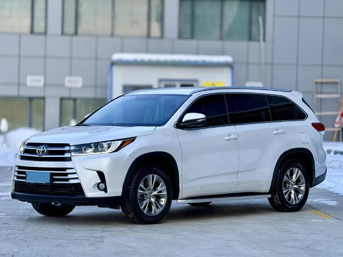 2021 Toyota Highlander 2.0T 220HP L4 6AT,autocango,china used car exporter,china ev exporter,chinese used car exporter,chinese used ev exporter