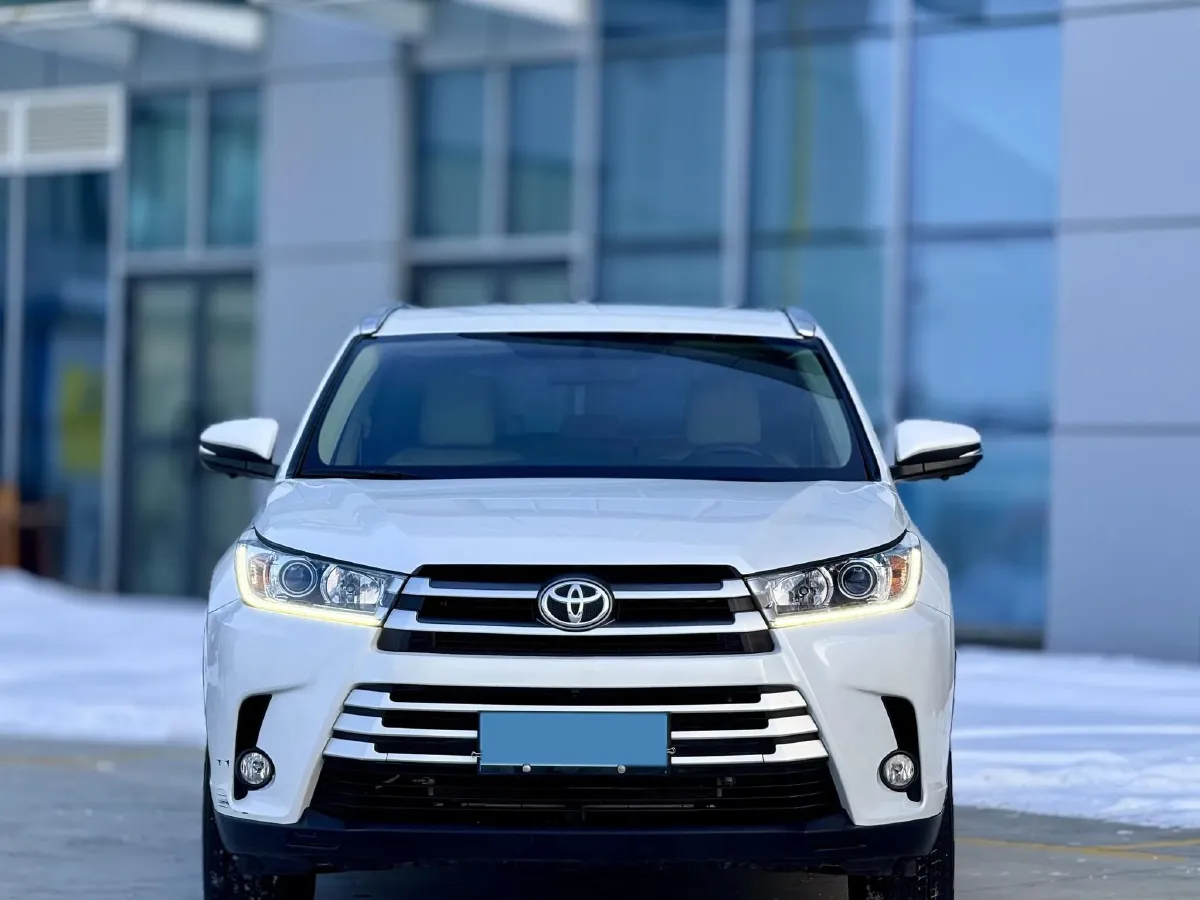2021 Toyota Highlander 2.0T 220HP L4 6AT,autocango,china used car exporter,china ev exporter,chinese used car exporter,chinese used ev exporter