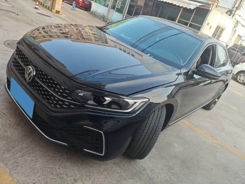 2024 Volkswagen Passat 2.0T 220HP L4 7DCT,autocango,china used car exporter,china ev exporter,chinese used car exporter,chinese used ev exporter