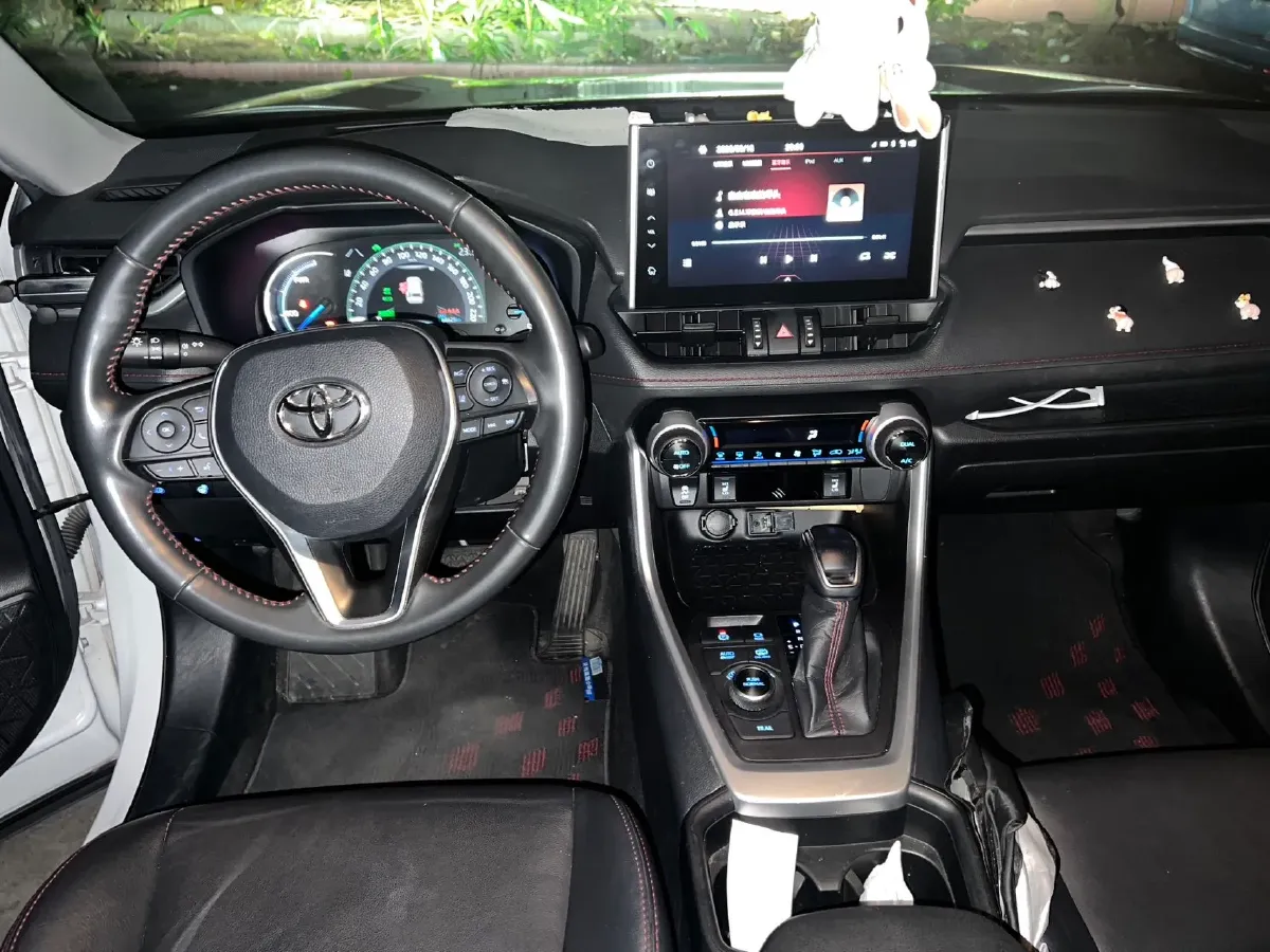 2021 Toyota Wildlander 2.5L 180HP L4 E-CVT PHEV 15.984KWH,autocango,china used car exporter,china ev exporter,chinese used car exporter,chinese used ev exporter