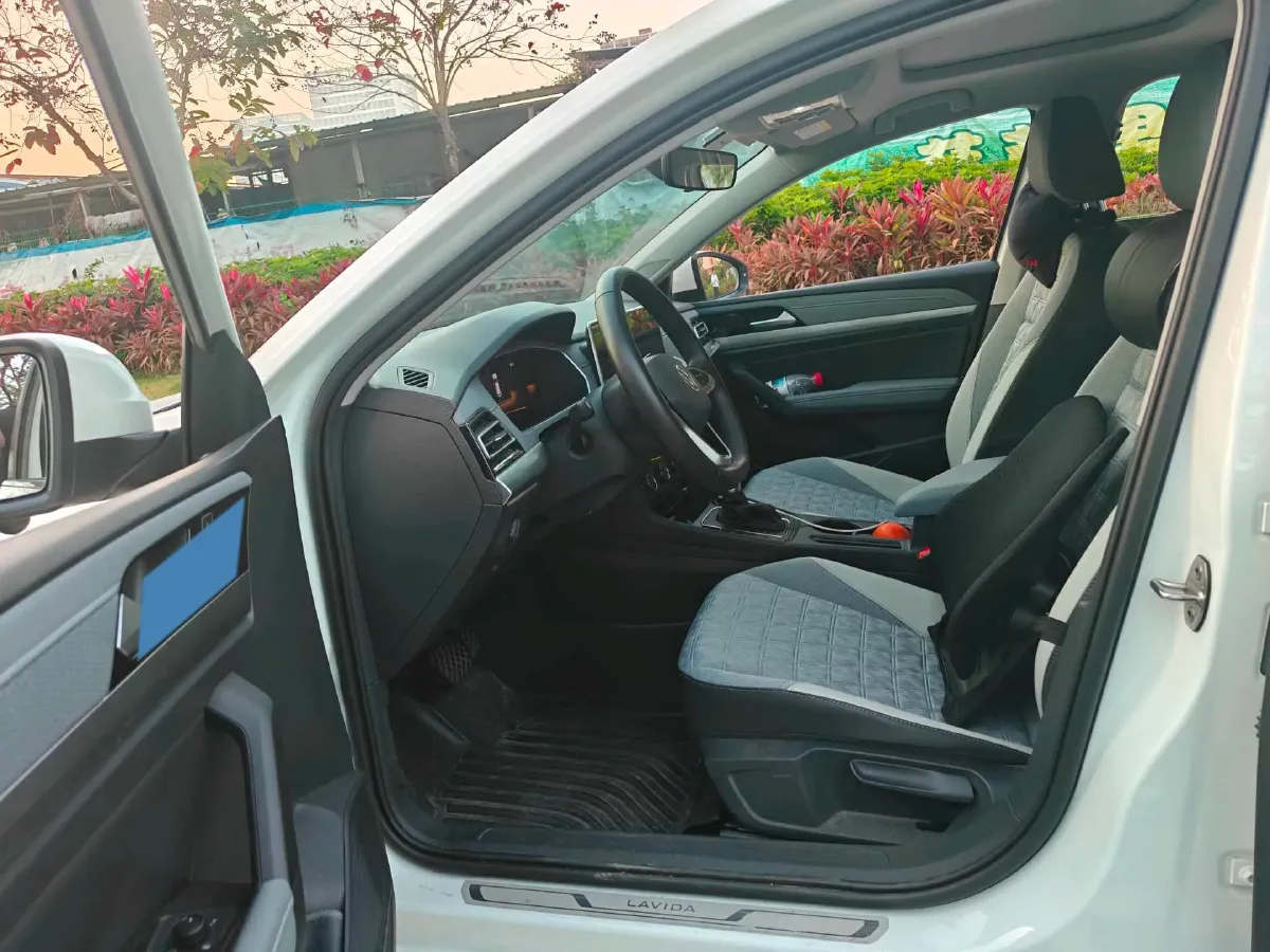 2023 Volkswagen Lavida 1.4T 150HP L4 7DCT,autocango,china used car exporter,china ev exporter,chinese used car exporter,chinese used ev exporter