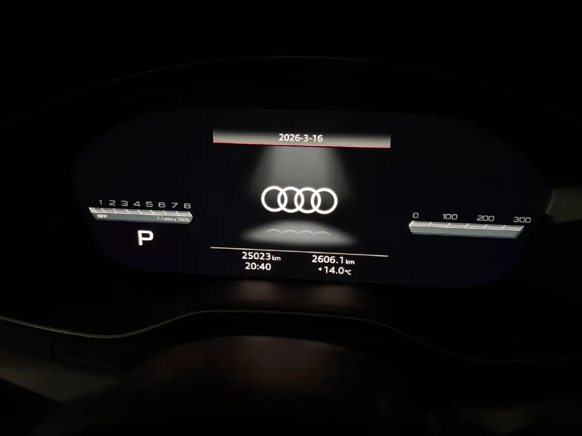 2022 Audi A4L 2.0T 190HP L4 7DCT,autocango,china used car exporter,china ev exporter,chinese used car exporter,chinese used ev exporter